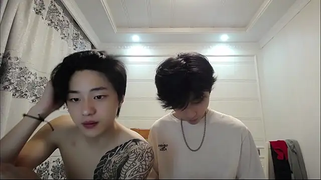 XX-XIUXIU online show from May 22, 2026, 5:00 pm