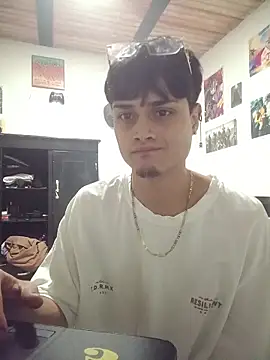 Mobi bigdick online show from April 14, 2026, 12:15 am