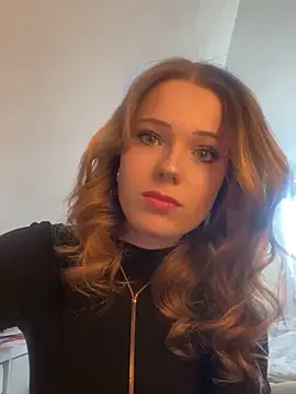 SophiaWestend online show from March 19, 2026, 10:15 am