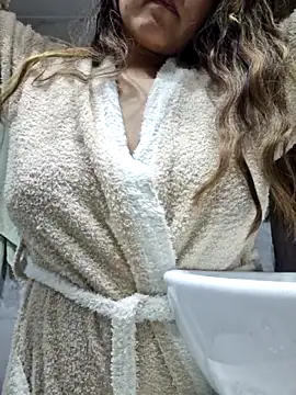 Snapshot of rafaella_stefano chatting on April 9, 2026, 3:07 pm rafaella stefano online show from April 9, 2026, 3:07 pm