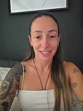 NicoleKaiser online show from July 1, 2026, 4:13 am