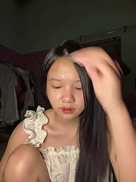 Snapshot of Link-mii chatting on April 2, 2026, 6:14 pm Link-mii online show from April 2, 2026, 6:14 pm