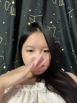 Snapshot of Link-mii chatting on April 10, 2026, 2:57 pm Link-mii online show from April 10, 2026, 2:57 pm