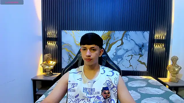 AdrianFranko online show from June 5, 2026, 1:28 pm