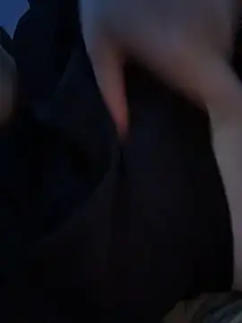 Snapshot of charmingggirl chatting on March 31, 2026, 8:33 pm charmingggirl online show from March 31, 2026, 8:33 pm