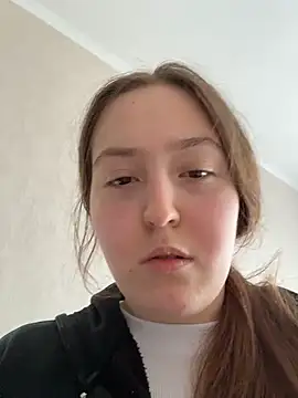 Snapshot of charmingggirl chatting on April 10, 2026, 10:55 am charmingggirl online show from April 10, 2026, 10:55 am