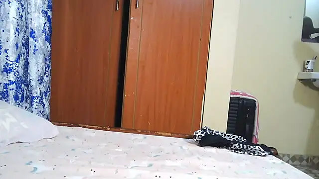 Snapshot of mutshekw chatting on July 17, 2026, 8:55 am mutshekw online show from July 17, 2026, 8:55 am