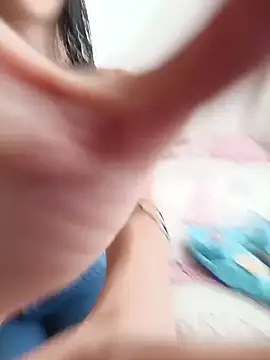 DolceLucie online show from April 13, 2026, 5:17 pm