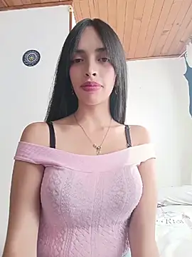 DolceLucie online show from April 10, 2026, 7:54 pm