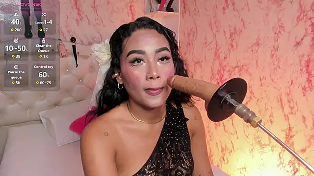 Horny Brunette  online show from May 28, 2026, 6:03 pm