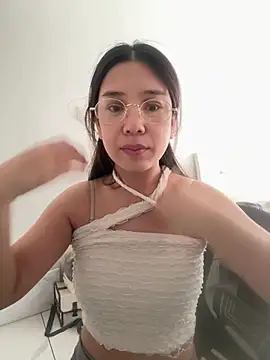 Snapshot of caomeibobo chatting on March 25, 2026, 6:24 am caomeibobo online show from March 25, 2026, 6:24 am