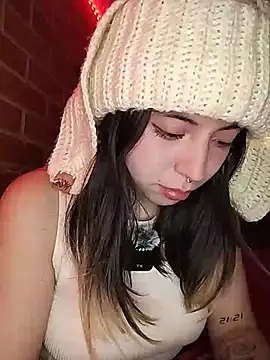 Petite CherryX online show from June 17, 2026, 1:49 am