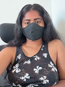 sexy-riyaa43 online show from March 28, 2026, 9:43 am