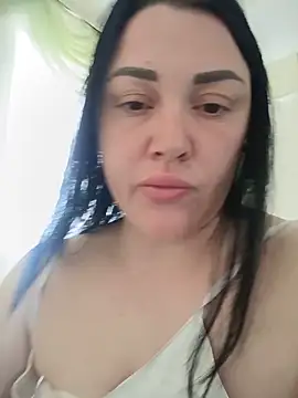 Snapshot of Elsie-Nora chatting on May 27, 2026, 6:54 am Elsie-Nora online show from May 27, 2026, 6:54 am