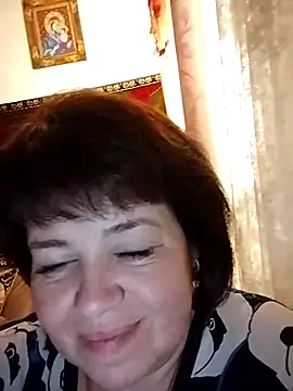 ViktoriaToytor55 online show from May 24, 2026, 8:09 pm