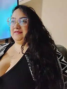 Snapshot of AvaRyd chatting on July 3, 2026, 3:46 am AvaRyd online show from July 3, 2026, 3:46 am