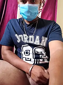 Stranger boy123 online show from May 6, 2026, 3:21 am