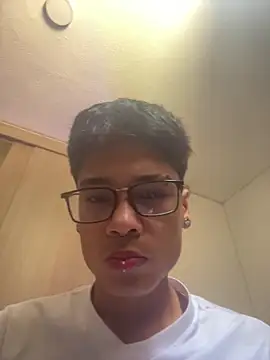 ronald maximo19 online show from March 20, 2026, 3:57 pm