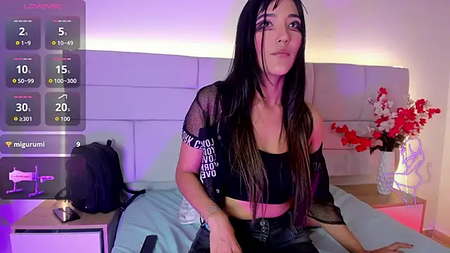 LiiaaGenner online show from May 18, 2026, 6:45 pm