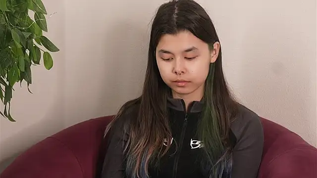 VaniaLeiss online show from March 27, 2026, 8:26 am