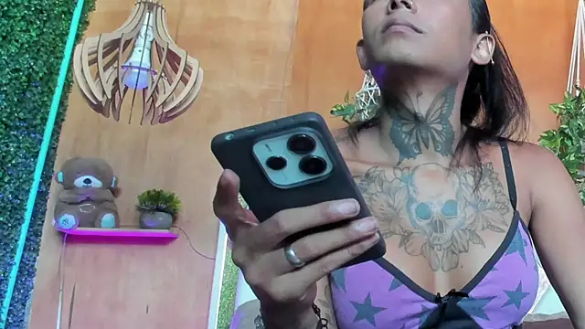 Snapshot of Isabella_Rosewood chatting on March 31, 2026, 2:52 pm Isabella Rosewood online show from March 31, 2026, 2:52 pm