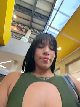 MonserratJons01 online show from May 19, 2026, 10:28 pm