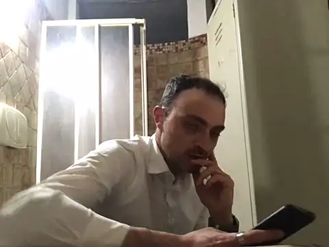 Snapshot of saber910 chatting on April 12, 2026, 11:19 pm saber910 online show from April 12, 2026, 11:19 pm