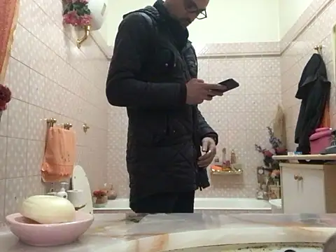 Snapshot of saber910 chatting on April 2, 2026, 11:28 am saber910 online show from April 2, 2026, 11:28 am