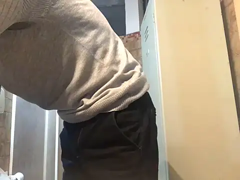 Snapshot of saber910 chatting on March 30, 2026, 10:33 pm saber910 online show from March 30, 2026, 10:33 pm