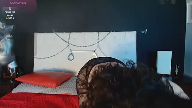 ariabroown online show from April 6, 2026, 12:06 pm