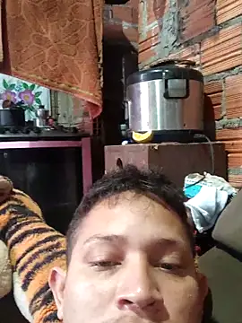 Snapshot of zoi2324 chatting on March 22, 2026, 10:50 am zoi2324 online show from March 22, 2026, 10:50 am