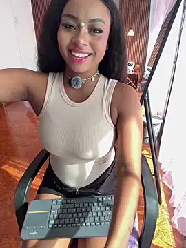 Kloe rousse01 online show from May 4, 2026, 8:33 pm