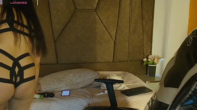 Snapshot of lana_lanna_ chatting on March 26, 2026, 11:52 am lana lanna online show from March 26, 2026, 11:52 am