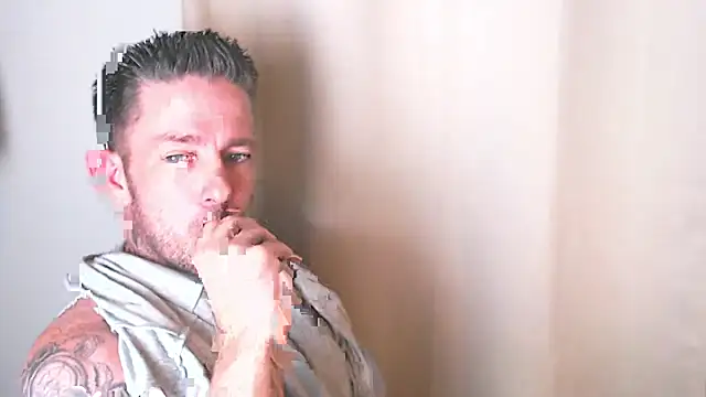 Snapshot of SkylarrGrey chatting on March 24, 2026, 6:35 am SkylarrGrey online show from March 24, 2026, 6:35 am