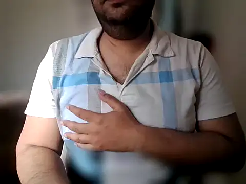 chubby guy 1999 online show from March 21, 2026, 3:30 am