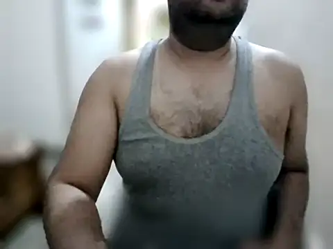 chubby guy 1999 online show from March 19, 2026, 8:53 pm