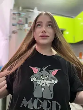 milana millka online show from April 9, 2026, 11:38 am