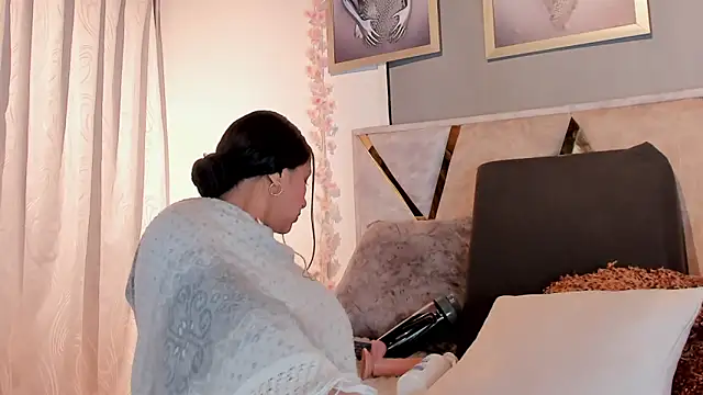 Mrs Daniels online show from April 7, 2026, 12:34 am