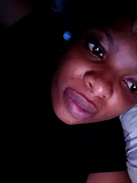 Snapshot of Smalltitiesxxx chatting on March 19, 2026, 8:31 pm Smalltitiesxxx online show from March 19, 2026, 8:31 pm