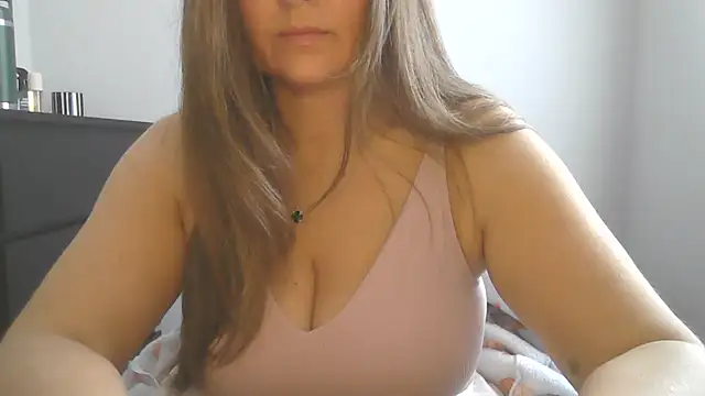 Goddess-GraceX online show from May 24, 2026, 1:22 pm