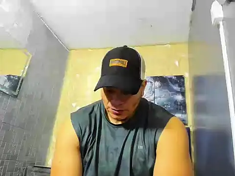 Snapshot of Tyler_Scott chatting on June 5, 2026, 8:03 pm Tyler Scott online show from June 5, 2026, 8:03 pm