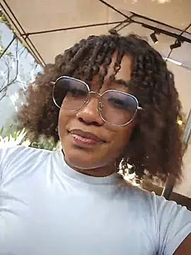 mia rouxx1 online show from August 2, 2026, 10:07 pm