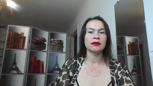 Selena Moo online show from July 25, 2026, 8:11 am