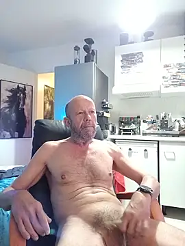 TOPHE0 online show from June 7, 2026, 9:42 pm
