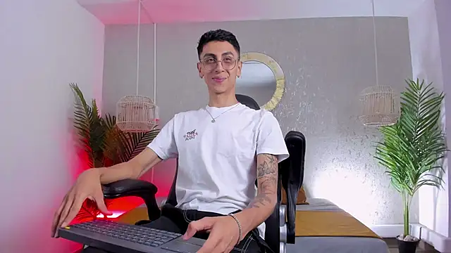Gio carangi online show from July 2, 2026, 2:56 am