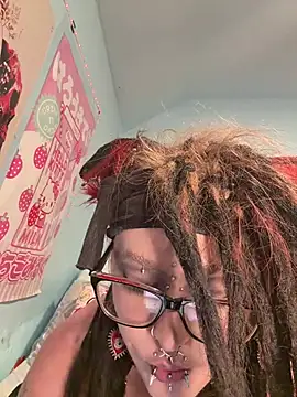 darlingvicuous online show from July 18, 2026, 6:11 am
