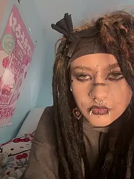 darlingvicuous online show from July 24, 2026, 8:16 pm