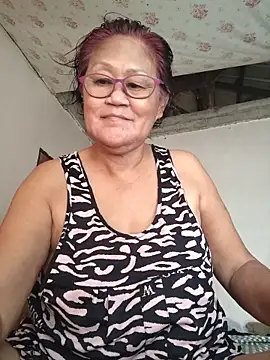 Snapshot of Sunflower1956 chatting on May 16, 2026, 11:26 pm Sunflower1956 online show from May 16, 2026, 11:26 pm