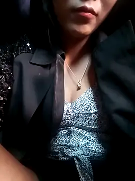 Snapshot of Personality-girl- chatting on March 25, 2026, 2:23 am Personality-girl- online show from March 25, 2026, 2:23 am