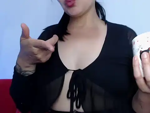 Snapshot of SCARLETTTX chatting on April 15, 2026, 1:15 pm SCARLETTTX online show from April 15, 2026, 1:15 pm